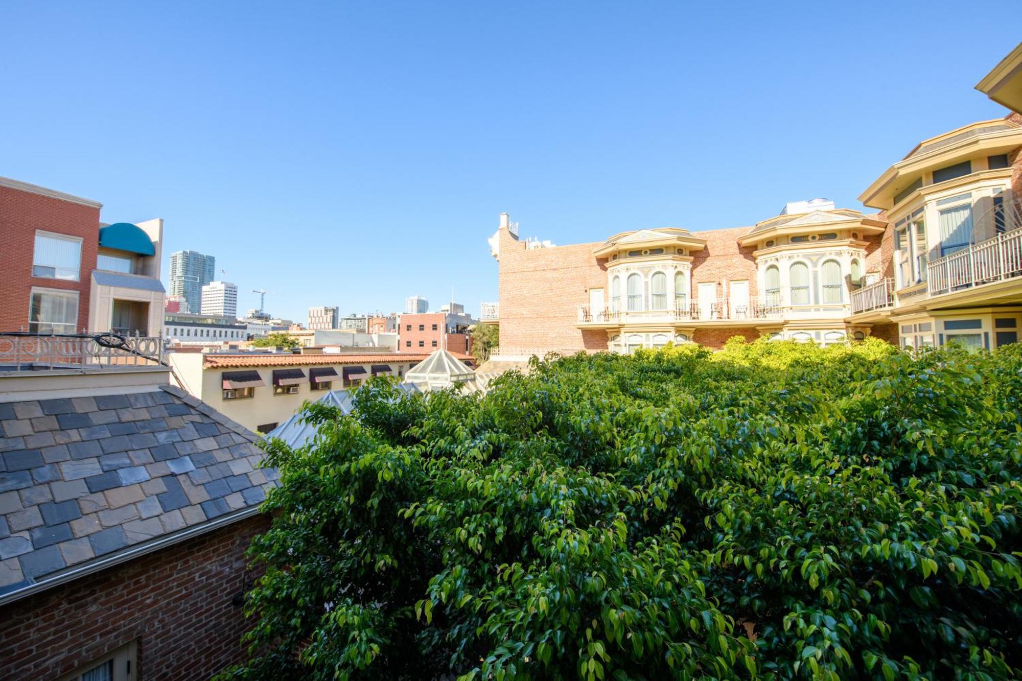 Hotel Horton Grand San Diego